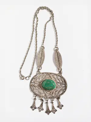 Sterling zilver filigrain collier met Eilat steen. 50er-60er jaren kopen? Bied vanaf 75!