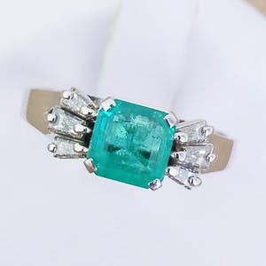 Platinum - Ring - 0.92 ct Emerald - Diamond kopen? Bied vanaf 550!