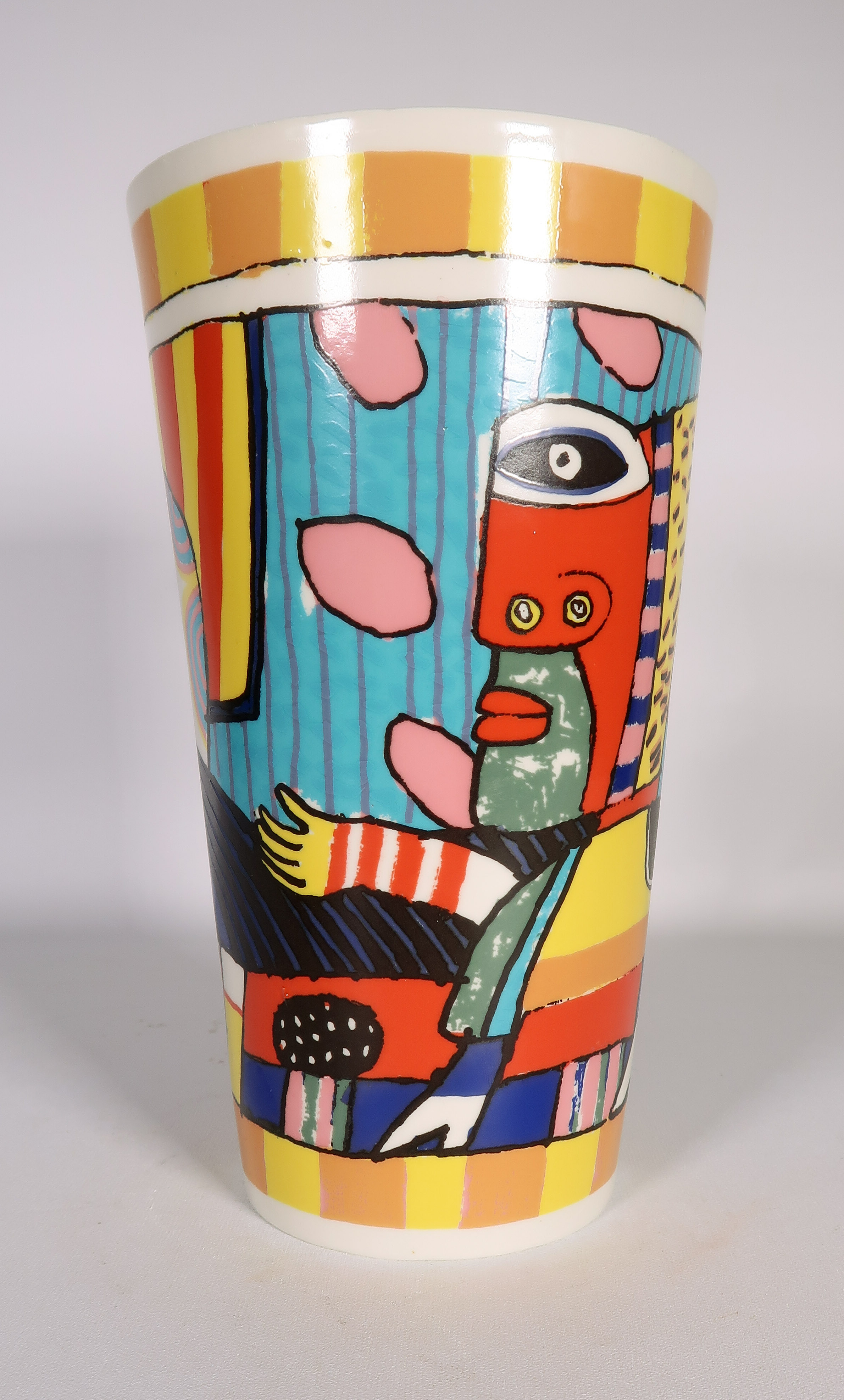 Koninklijke Tichelaar Makkum - Clemens Briels, Vaas, Crossing the fields of the unexpected kopen? Bied vanaf 40!