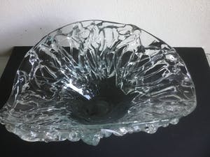 Niet of onleesbaar gesigneerd - Glazen schaal kopen? Bied vanaf 10!