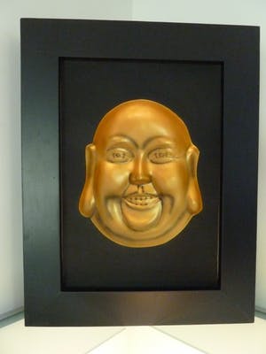 Niet of onleesbaar gesigneerd - Lachende boeddha relief ingelijst kopen? Bied vanaf 1!