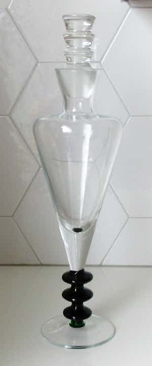 Niet of onleesbaar gesigneerd - Grote art deco modernistische kristallen karaf verkocht voor € 10!