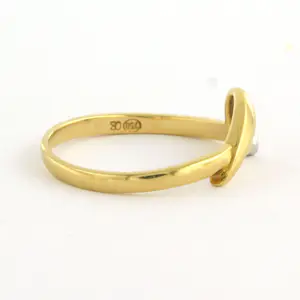 18k gouden ring met briljant geslepen diamant tot. 0.01ct - ringmaat 17(53) kopen? Bied vanaf 185!