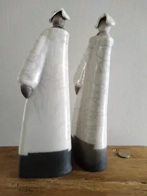 Niet of onleesbaar gesigneerd - 2 abstracte sculpturen, keramiek kopen? Bied vanaf 1!