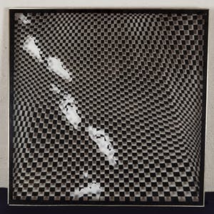 Estella van Bilderbeek - Voetstappen - 1977 - beschilderde sticker op plexiglas, spuitverf en grondverf kopen? Bied vanaf 20!