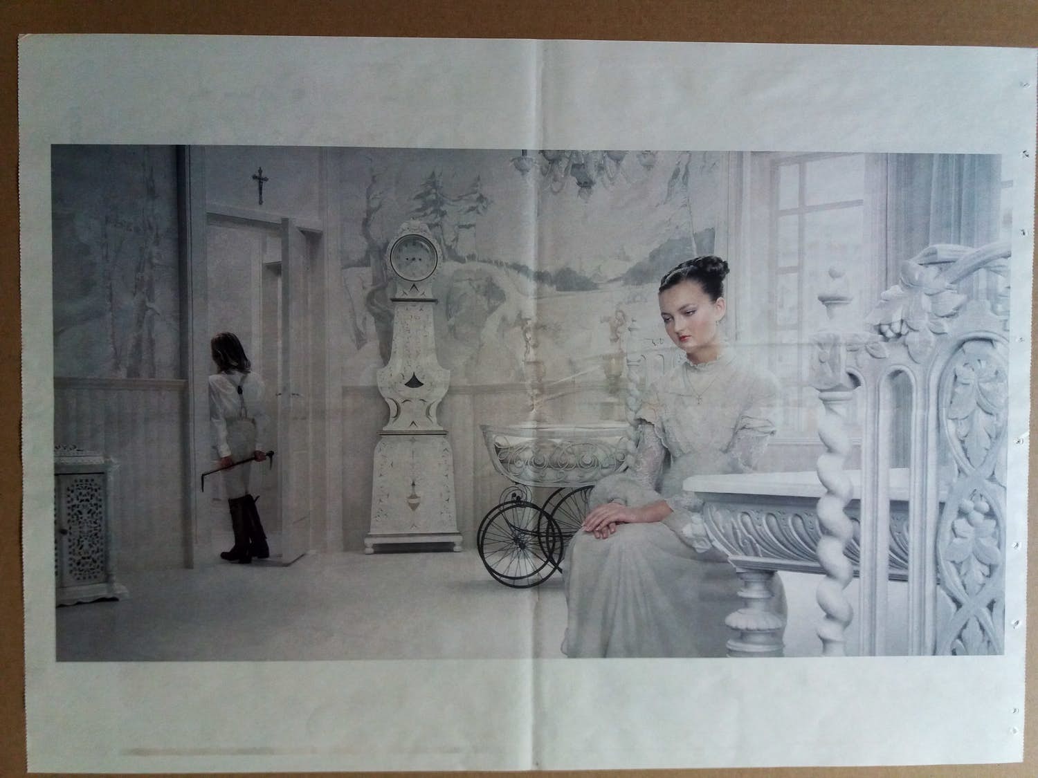 Erwin Olaf - The mother-Dawn, uitgave Het Parool kopen? Bied vanaf 1!