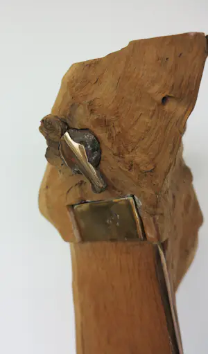 Frans Kokshoorn - Sculptuur van hout met metalen elementen kopen? Bied vanaf 150!