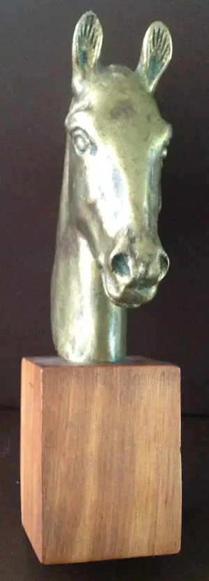 Jean David-Balay - Twee paardenhoofden op houten sokkel kopen? Bied vanaf 545!