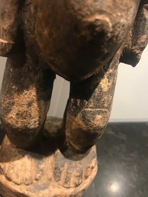 Niet of onleesbaar gesigneerd - Lobi vrouwelijk figuur kopen? Bied vanaf 10!