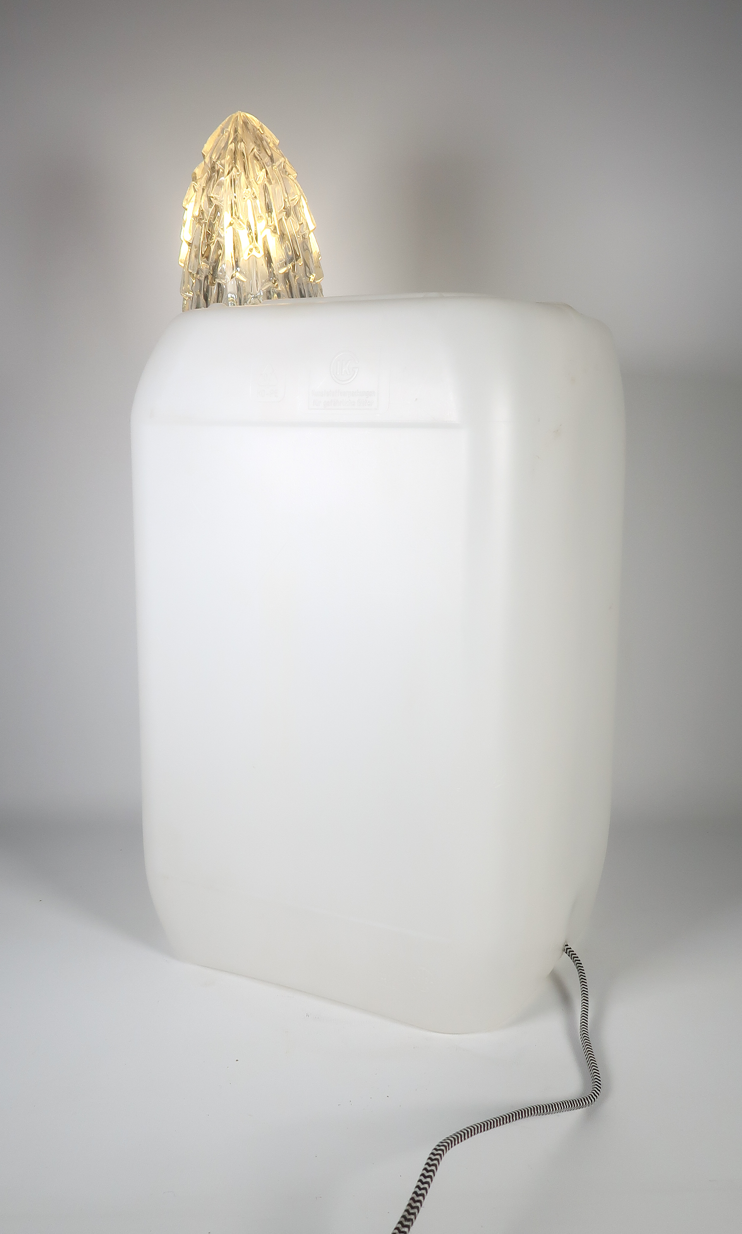 Laura de Monchy - Lichtsculptuur, Lamp  verkocht voor € 1!