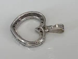 18 kt Witgoudem hanger met zirkonia kopen? Bied vanaf 160!