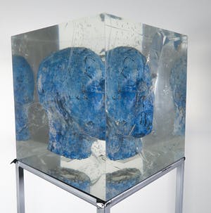 Toon Tullemans - Keramieken hoofd in hars, Der blaue Kopf (Groot en zwaar) kopen? Bied vanaf 350!