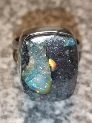 Niet of onleesbaar gesigneerd - Zilveren ring met Ethiopische opaal kopen? Bied vanaf 10!