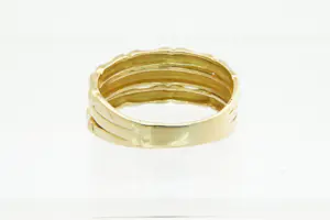 38- ZGAN - Surinaamse 18 krt geel-gouden zg. "Bamboe" ring - 3 laags model kopen? Bied vanaf 190!