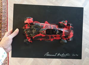 Bernard Aubertin - Voiture Brûlé Formule 1 - 30 x 40 x 12 cm - Catalogus en Certificaat kopen? Bied vanaf 550!
