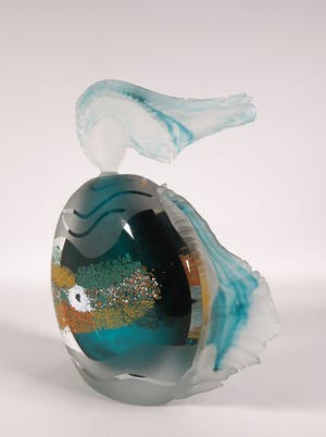 Régis & Gisèle Fievet - Lot van twee glasobjecten in de vorm van vissen kopen? Bied vanaf 200!