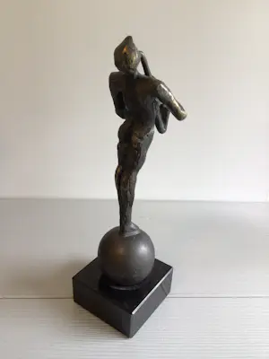 Niet of onleesbaar gesigneerd - “ De muzikant “ kopen? Bied vanaf 10!