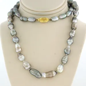 18k gouden slot aan een parelcollier - 50 cm kopen? Bied vanaf 125!