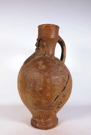 Aardewerken baardmankruik verkocht voor € 40!