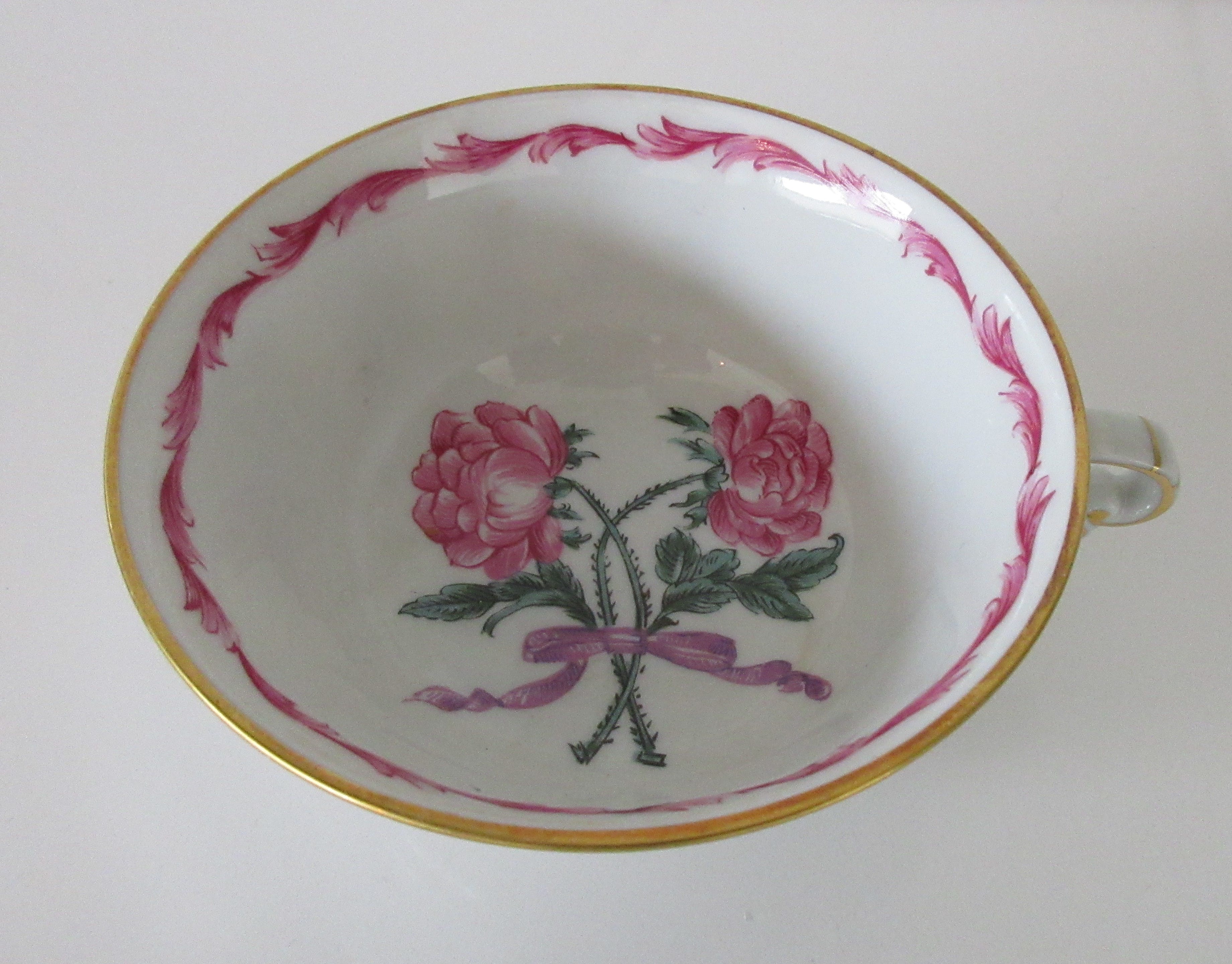 Royal Limoges - Bernadaud & Co Deux Roses/copie d'une Compagnie des Indes XVIII Siecle kopen? Bied vanaf 15!