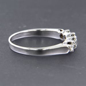 18K Goud - witgouden ring met briljant geslepen diamanten kopen? Bied vanaf 280!