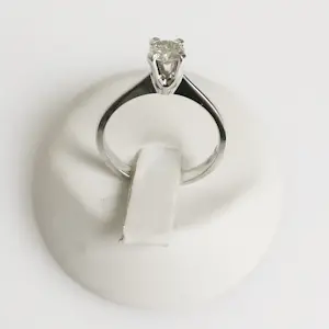 Solitaire diamanten ring kopen? Bied vanaf 700!