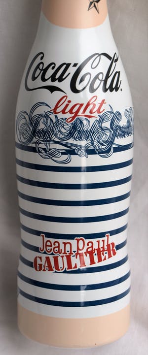 Jean Paul Gaultier - 2 flesjes van blik , Coca Cola – 2012 – Limited edition kopen? Bied vanaf 1!