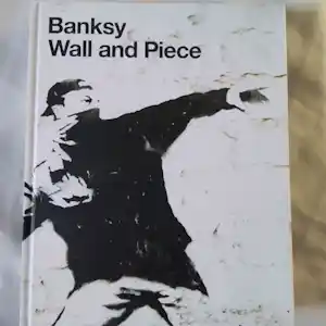 Banksy - Wand und Stück verkauft für € 20!