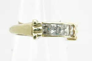 90- Apart vormgegeven 14 Krt gouden fantasie ring met  4 princess cut zirkonen kopen? Bied vanaf 140!