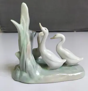 Lladro - Beeldje met drie ganzen kopen? Bied vanaf 20!