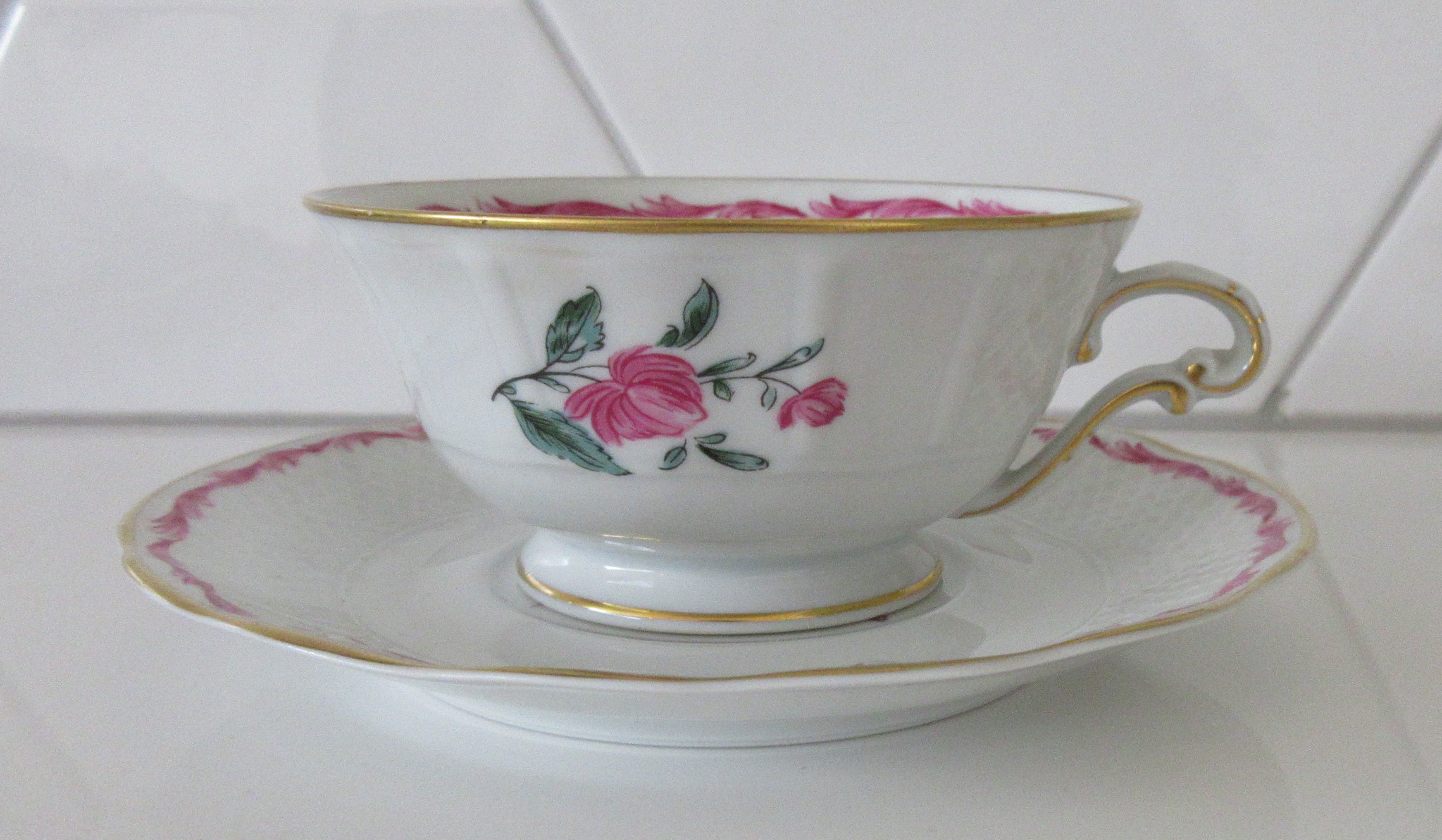 Royal Limoges - Bernadaud & Co Deux Roses/copie d'une Compagnie des Indes XVIII Siecle kopen? Bied vanaf 15!