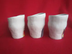 Corry Ammerlaan - 3 kleurige bekers, potlood-penselenpotten. kopen? Bied vanaf 25!