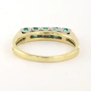 14k bicolour gouden ring bezet met smaragd - ringmaat 18.75 (59) kopen? Bied vanaf 250!