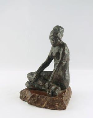 Brons (Onbekend) - Brons en marmer, Zijlings zittende vrouw kopen? Bied vanaf 50!