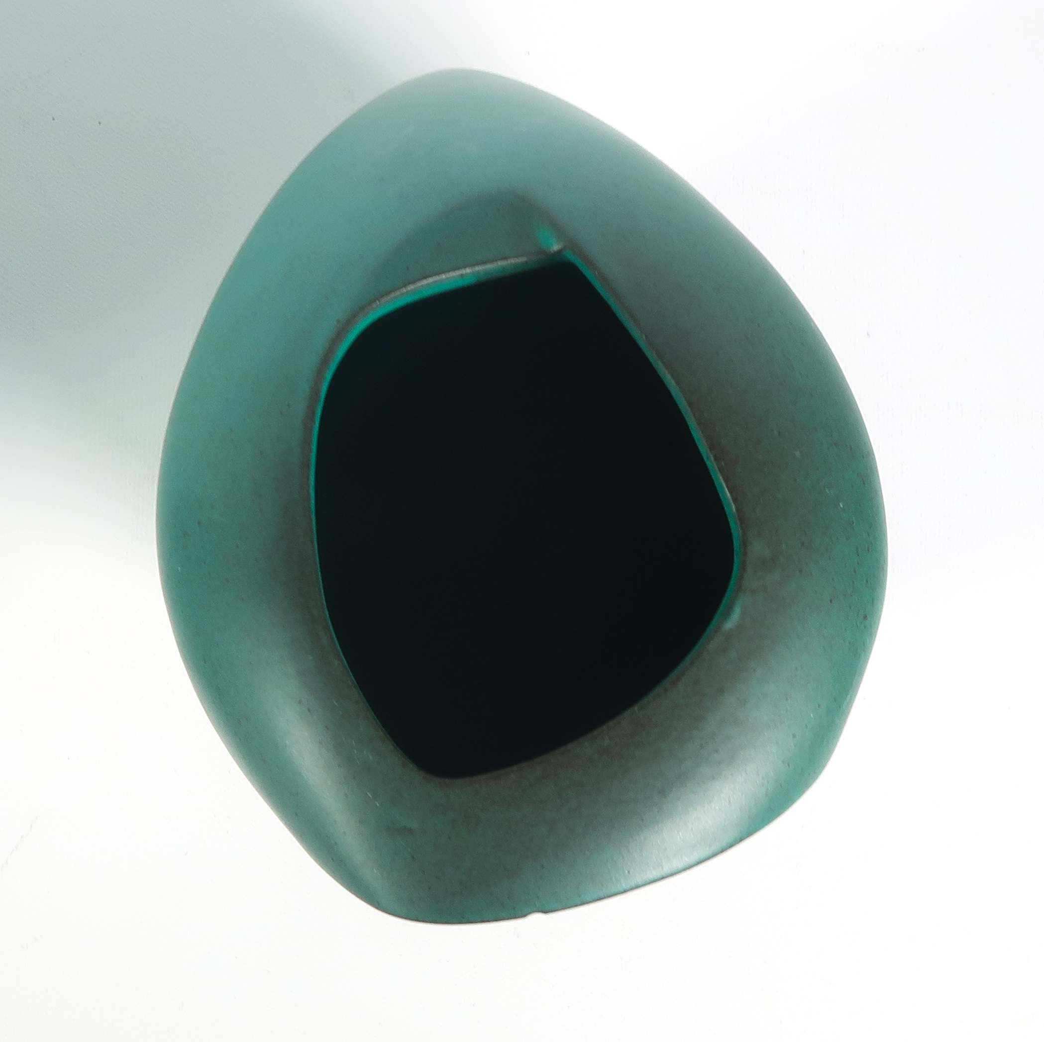 Zweitse Landsheer - Lot van 4 keramieken Cor Unum vazen kopen? Bied vanaf 60!