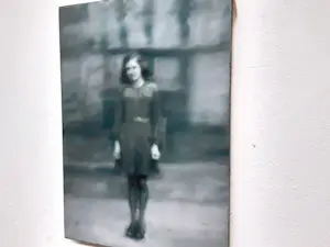 Erwin van Krey - Standing girl kopen? Bied vanaf 250!