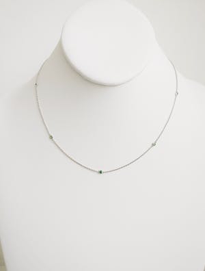 0.31ct Emerald Necklace kopen? Bied vanaf 190!