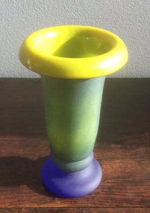 Niet of onleesbaar gesigneerd - GLAZEN VAAS, groen-blauw kopen? Bied vanaf 1!