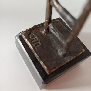 Corry Ammerlaan - Verbronsd sculptuur op sokkel; De Denkende Mens. kopen? Bied vanaf 1!