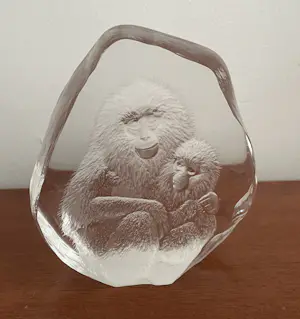 Maleras Sweden - Beeldje - Moeder aap en kind kopen? Bied vanaf 32!