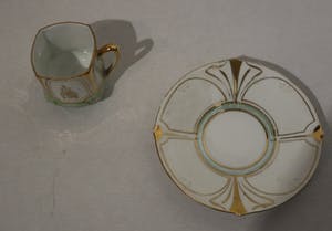 Niet of onleesbaar gesigneerd - jugendstil kop en schotel kopen? Bied vanaf 10!