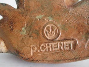 Pierre Chenet - Bronzen beeld van 3 liggende honden kopen? Bied vanaf 60!