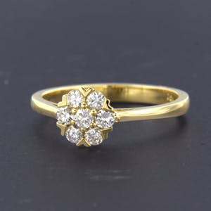18K Goud - geel gouden ring bezet met briljant geslepen diamant kopen? Bied vanaf 550!
