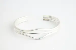 87- massief 1e gehlt zilveren design  armband - glad gepolijst model kopen? Bied vanaf 65!