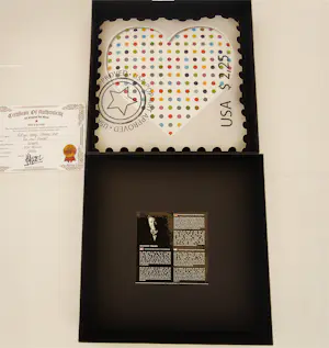 Ad van Hassel - POP-ART STAMP – DAMIEN LOVE kopen? Bied vanaf 100!