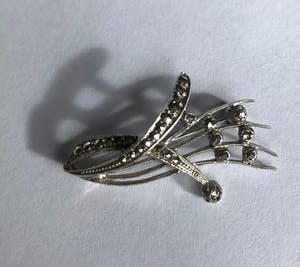 1e gehalte Zilver - en 2e gehalte Vintage set - armband en broche met marcasiet kopen? Bied vanaf 50!