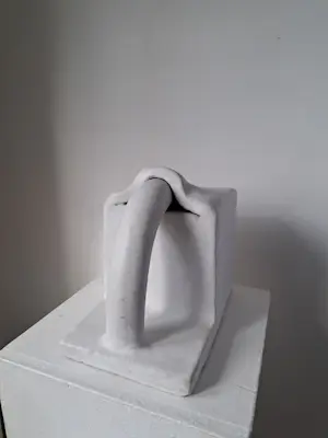 Jan Snoeck - zonder titel (slang/worm in kubus) kopen? Bied vanaf 400!