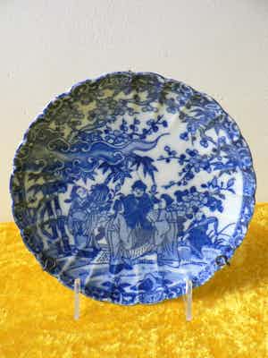 Arita, Imari bord - Porselein - Japan - Meiji periode (1868-1912) verkocht voor € 1!