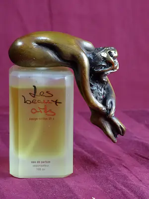 Bruno Bruni - Bronzen sculptuur op parfumfles FIORA voor LES BEAUX ARTS kopen? Bied vanaf 85!