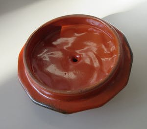 Arnhemsche Fayencefabriek - Art deco oranje zwarte platelen Bonbonniere of suikerpot kopen? Bied vanaf 25!
